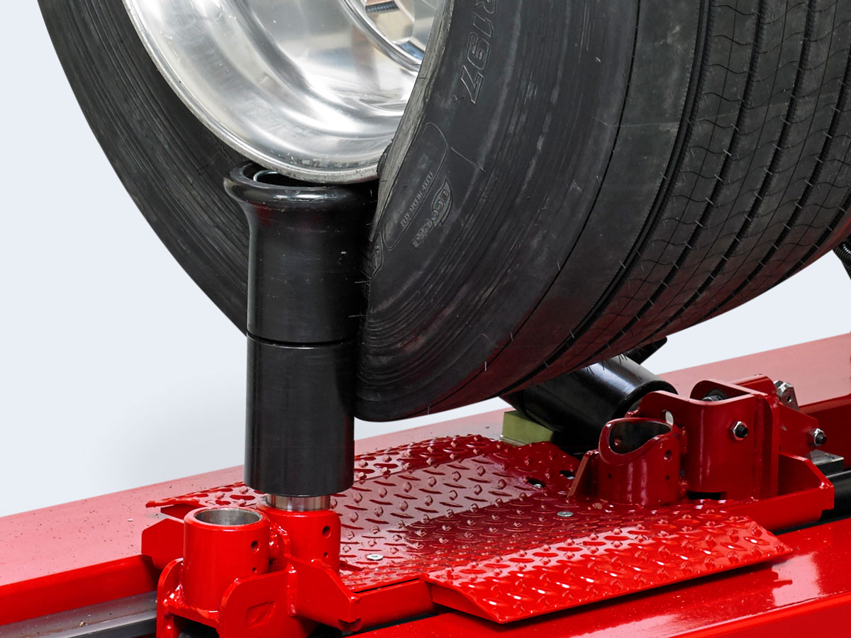 hunter TCX635HD bead-breaking rollers